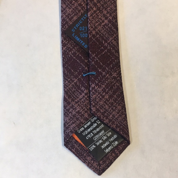 Blick - Maroon two tone plaid, silk modern tie. LIKE NEW - Picture 8 of 10